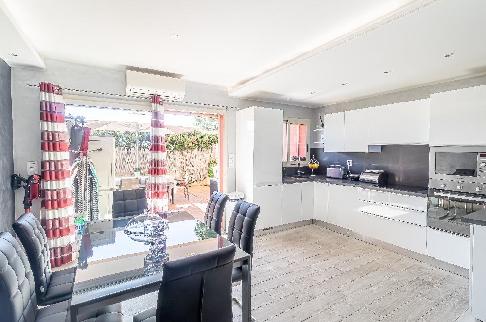 ROQUEBRUNE-CAP-MARTIN - 2 PIÈCES - SUPERBE TERRASSE