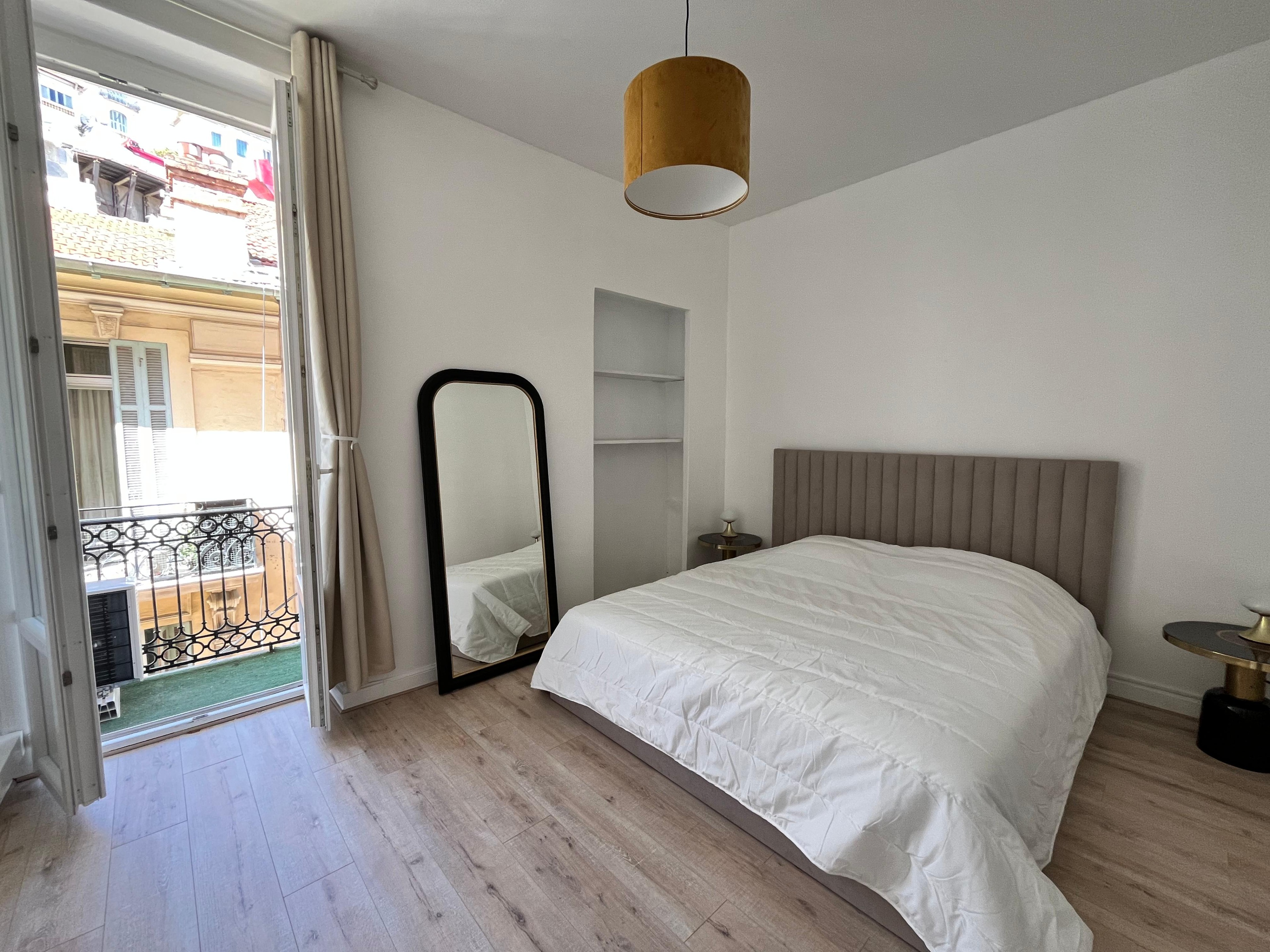 2 PIECES PROCHE MONACO 4