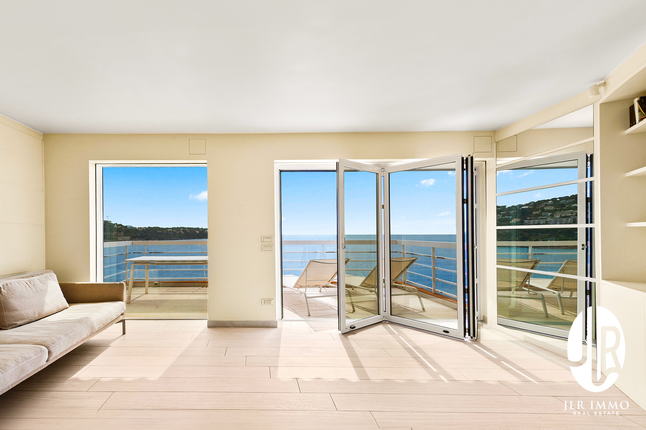 ROQUEBRUNE CAP MARTIN - CABBE - VUE MER & PARKING  23