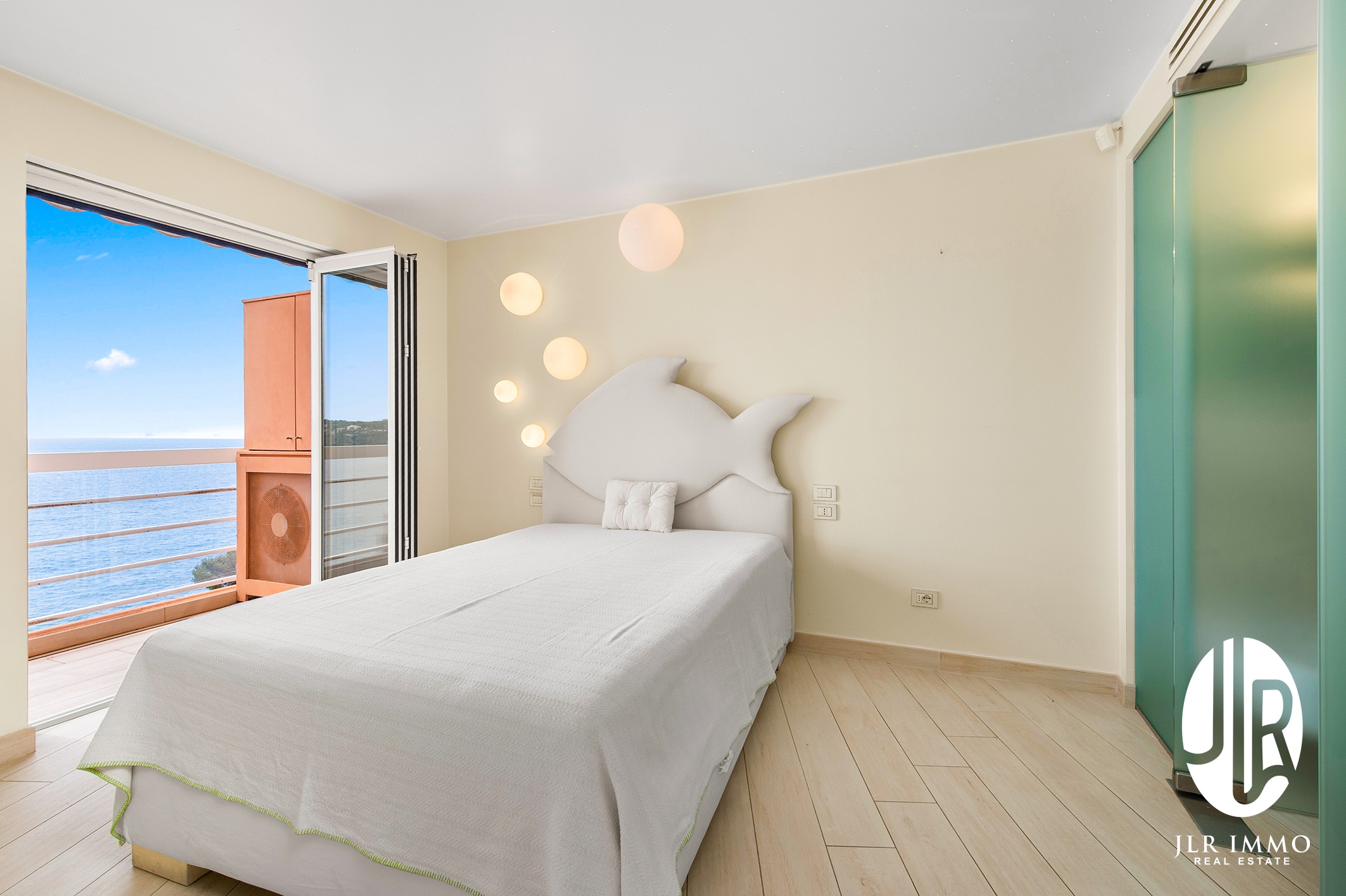 ROQUEBRUNE CAP MARTIN - CABBE - VUE MER & PARKING  26