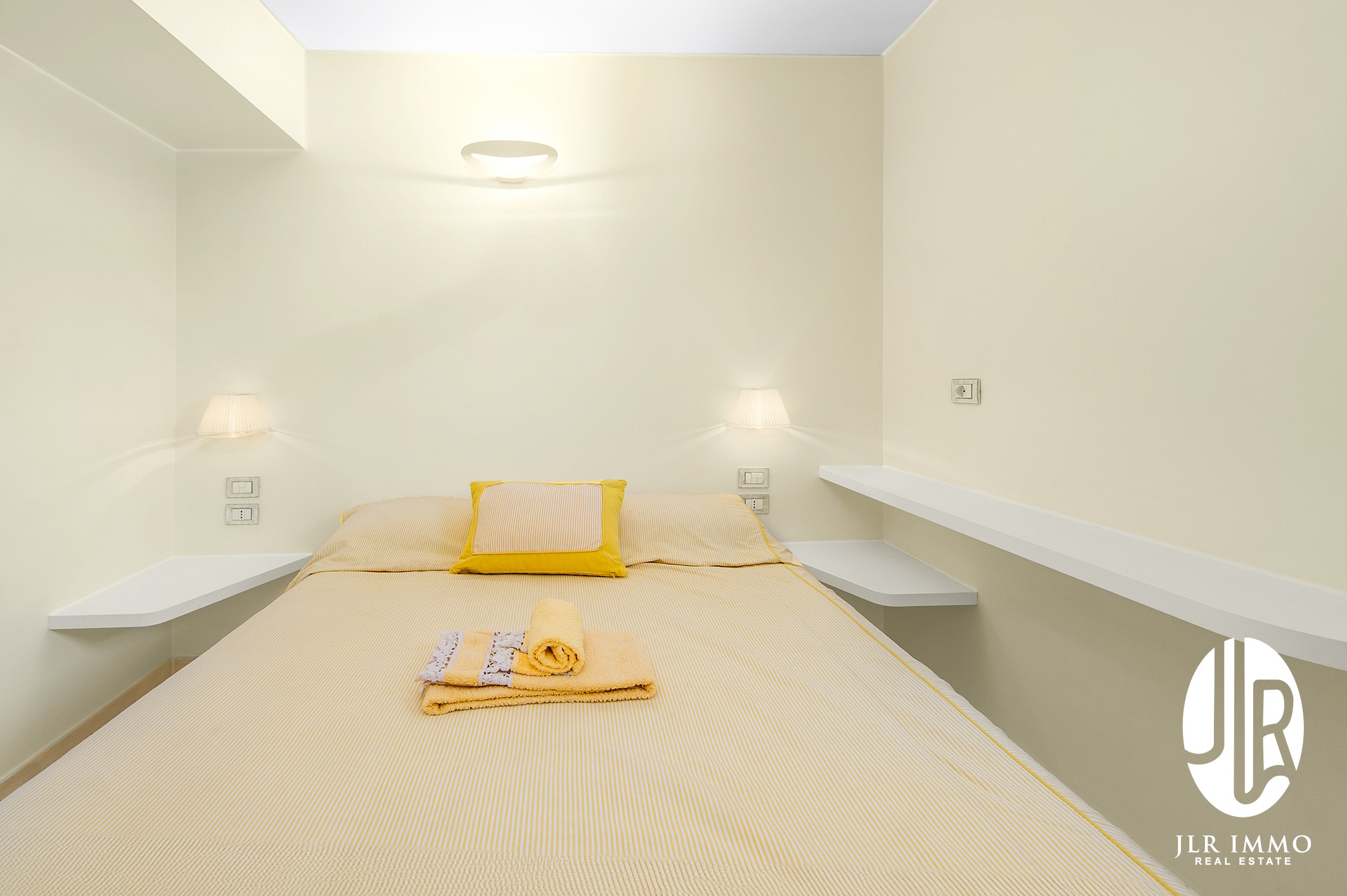 ROQUEBRUNE CAP MARTIN - CABBE - VUE MER & PARKING  10