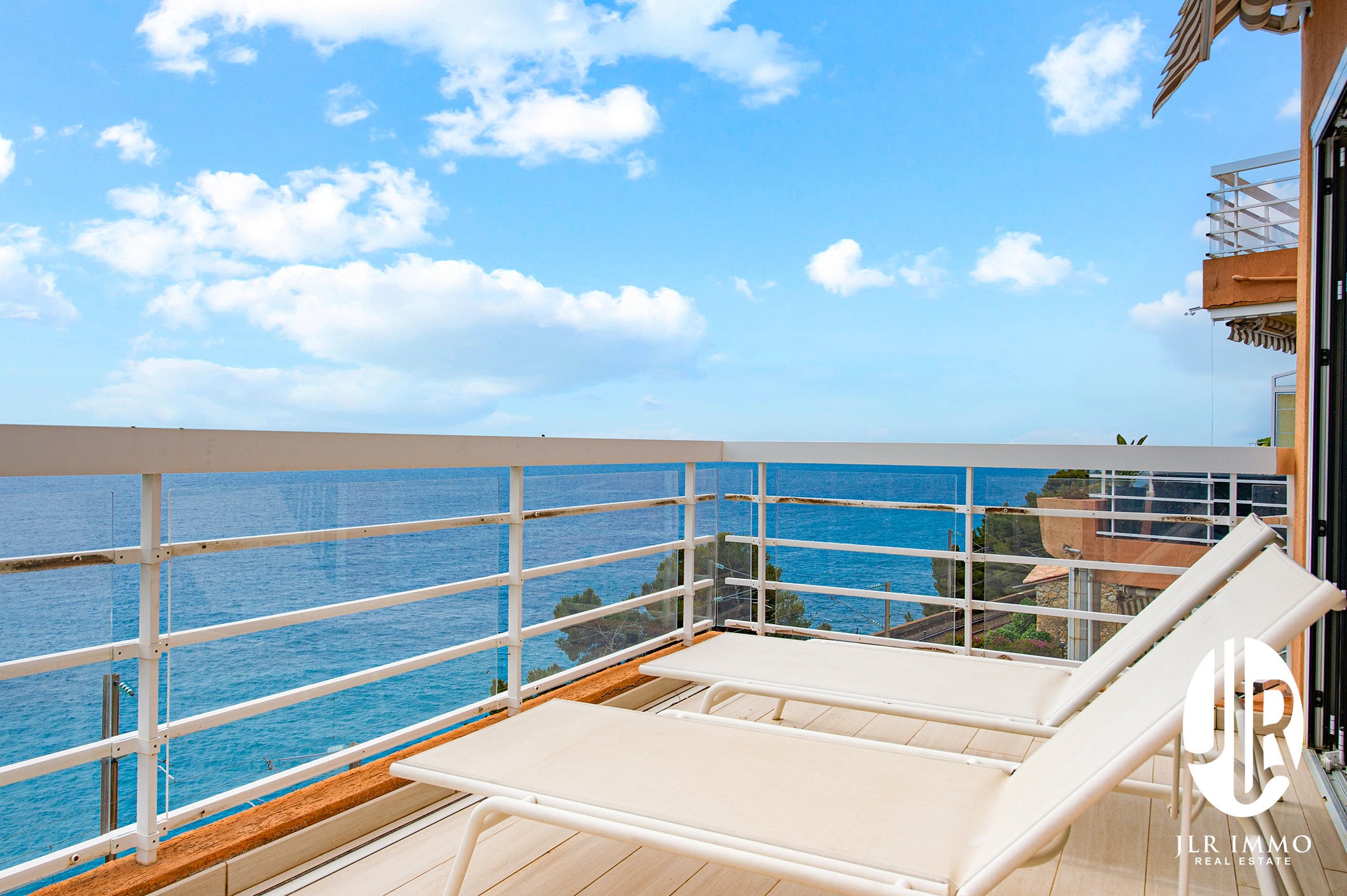 ROQUEBRUNE CAP MARTIN - CABBE - VUE MER & PARKING  4