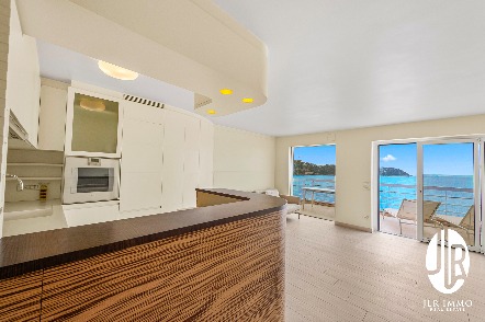ROQUEBRUNE CAP MARTIN - CABBE - VUE MER & PARKING  16