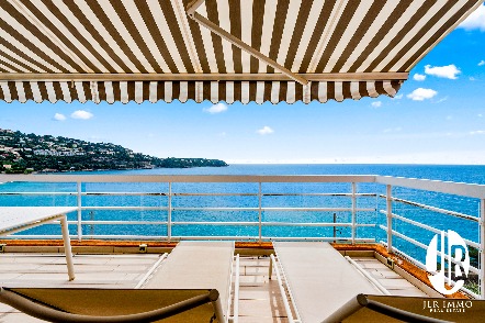 ROQUEBRUNE CAP MARTIN - CABBE - VUE MER & PARKING  2